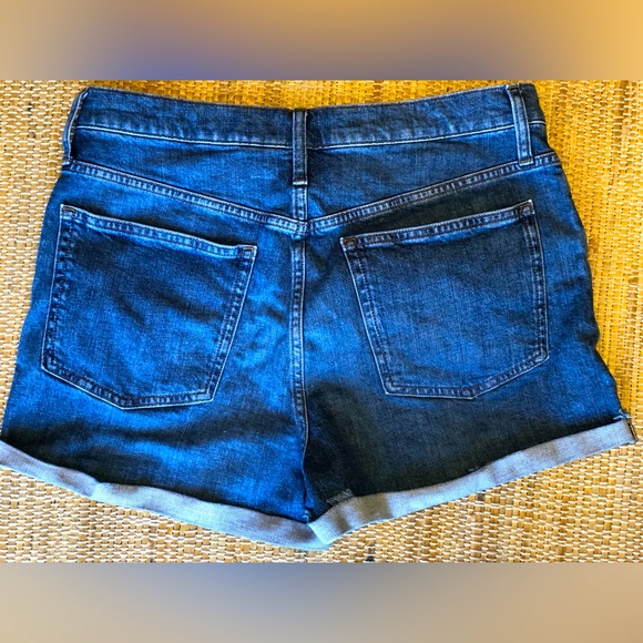 J CREW s30 high rise denim shorts Look brand new! Super cute, dark rinse - Picture 2 of 7